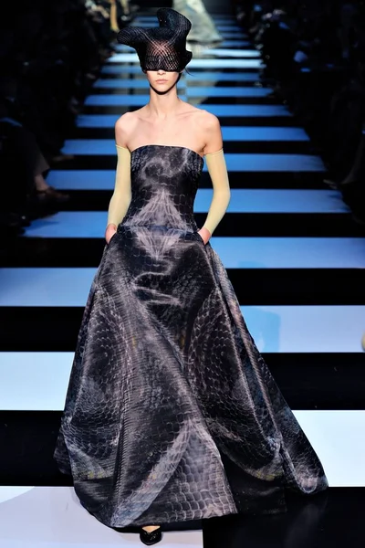 Look 33